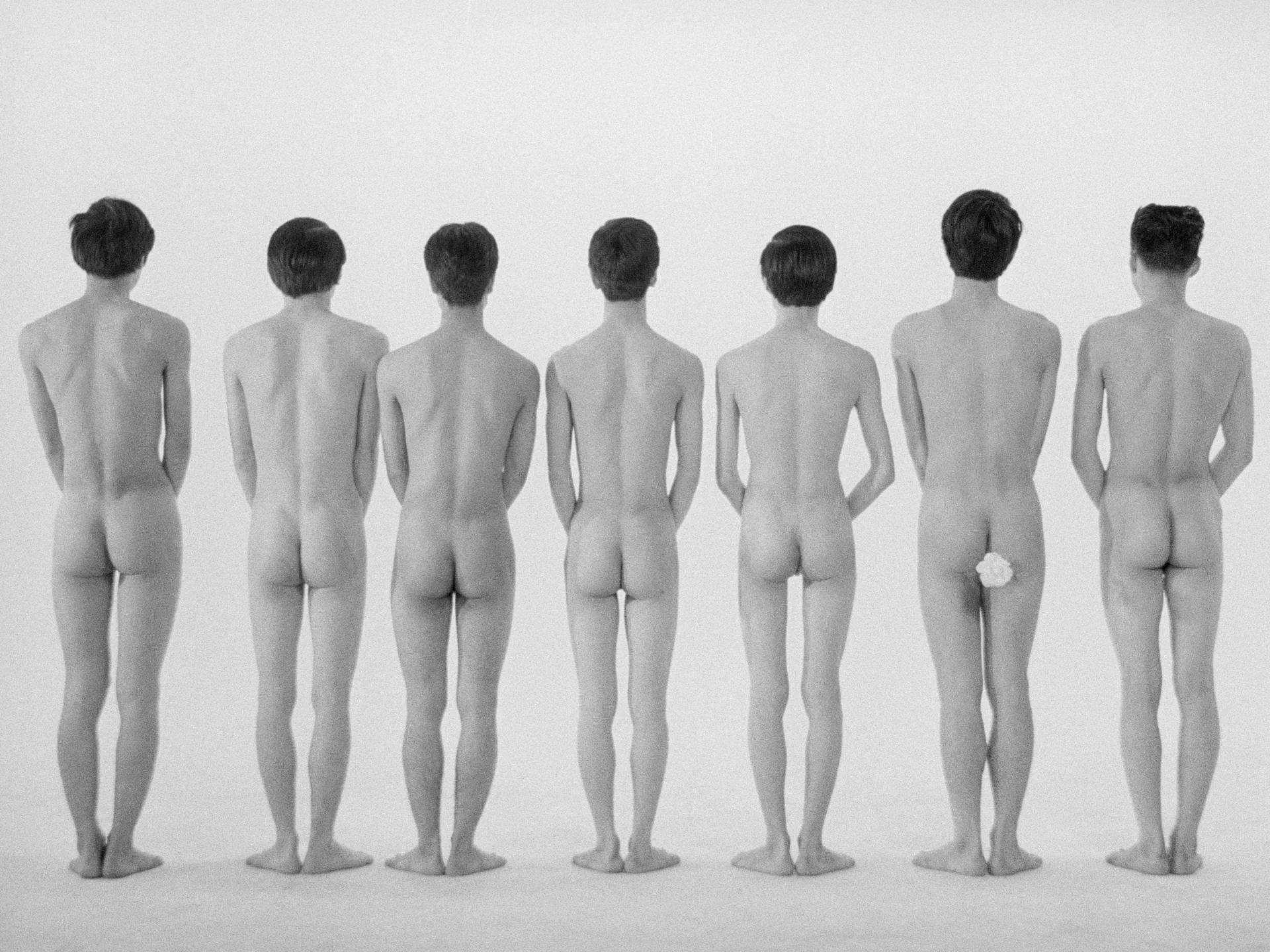 Funeral Parade of Roses (1969)